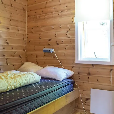 2 Bedroom Cozy In Vallavik *