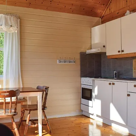 3 Bedroom Lovely In Vallavik Hébergement de vacances *