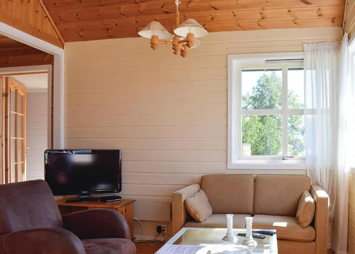 3 Bedroom Lovely In Vallavik Hébergement de vacances *