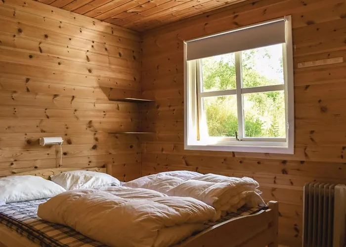 3 Bedroom Lovely In Vallavik Hébergement de vacances *