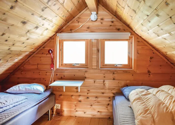 3 Bedroom Lovely In Vallavik Hébergement de vacances Vangsbygd